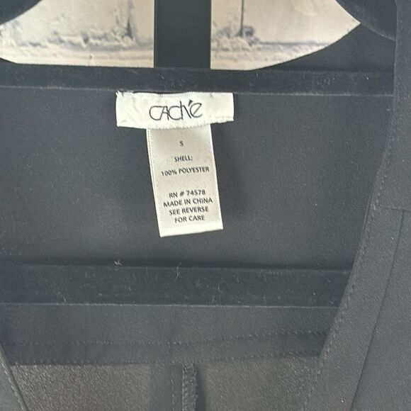 🖤 Vintage Cache Ruffle Front Top – Size Small - Picture 2 of 4